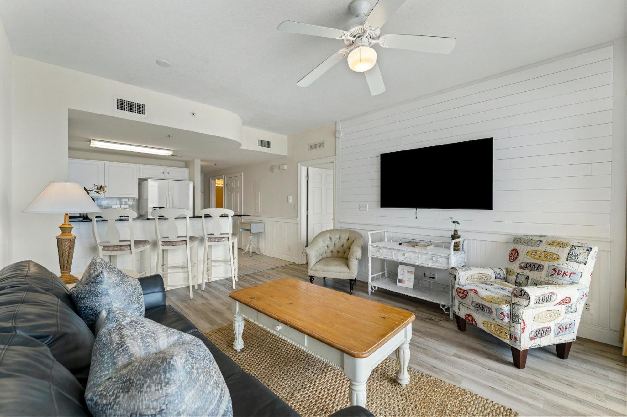 Calypso Resort By Panhandle Getaways Panama City Beach Room photo