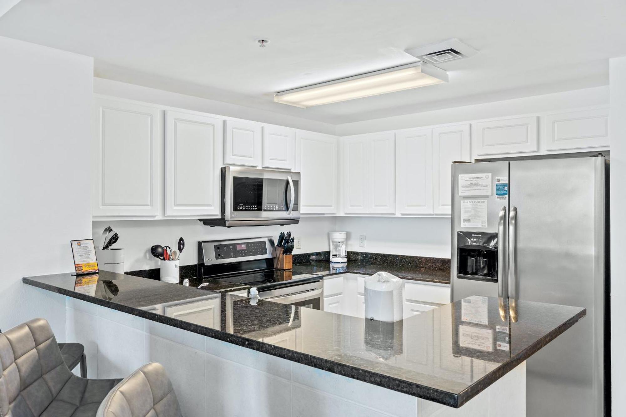 Calypso Resort By Panhandle Getaways Panama City Beach Room photo