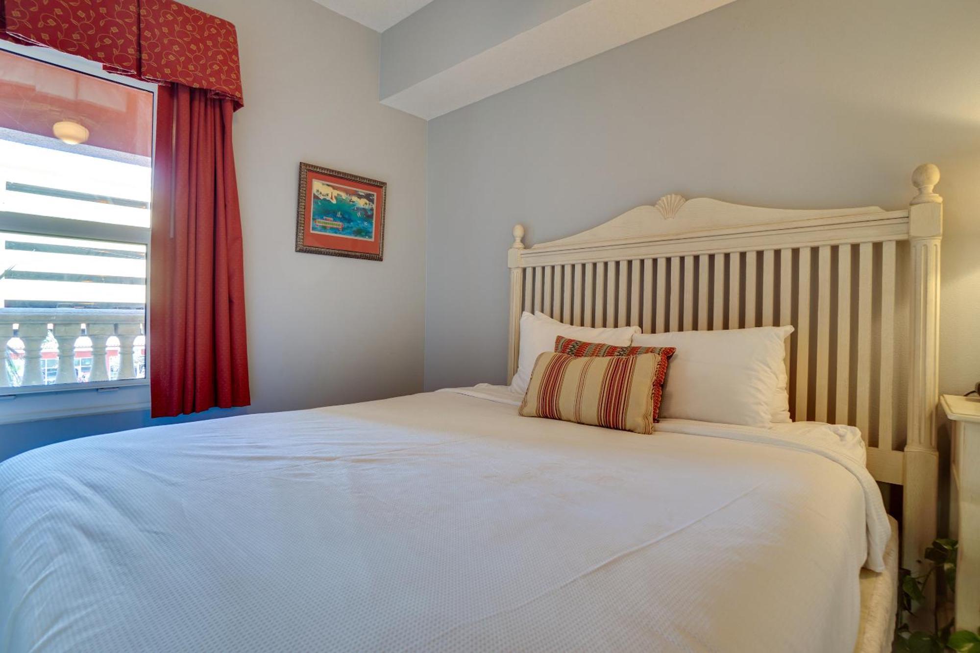 Calypso Resort By Panhandle Getaways Panama City Beach Room photo